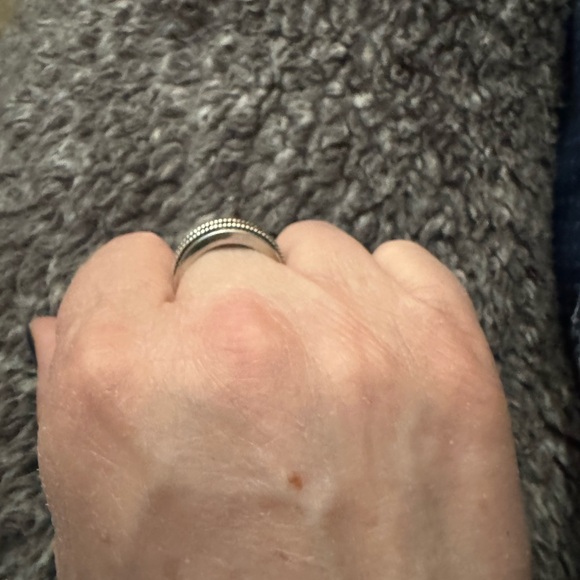 Sterling silver Sapphire Ring - size 8 - Picture 5 of 5